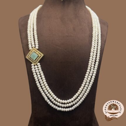 Side Brooch Necklace