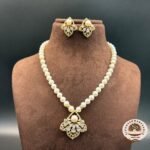 Simple Elegant Pearl Necklace