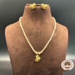 Simple Elegant Pearl Necklace