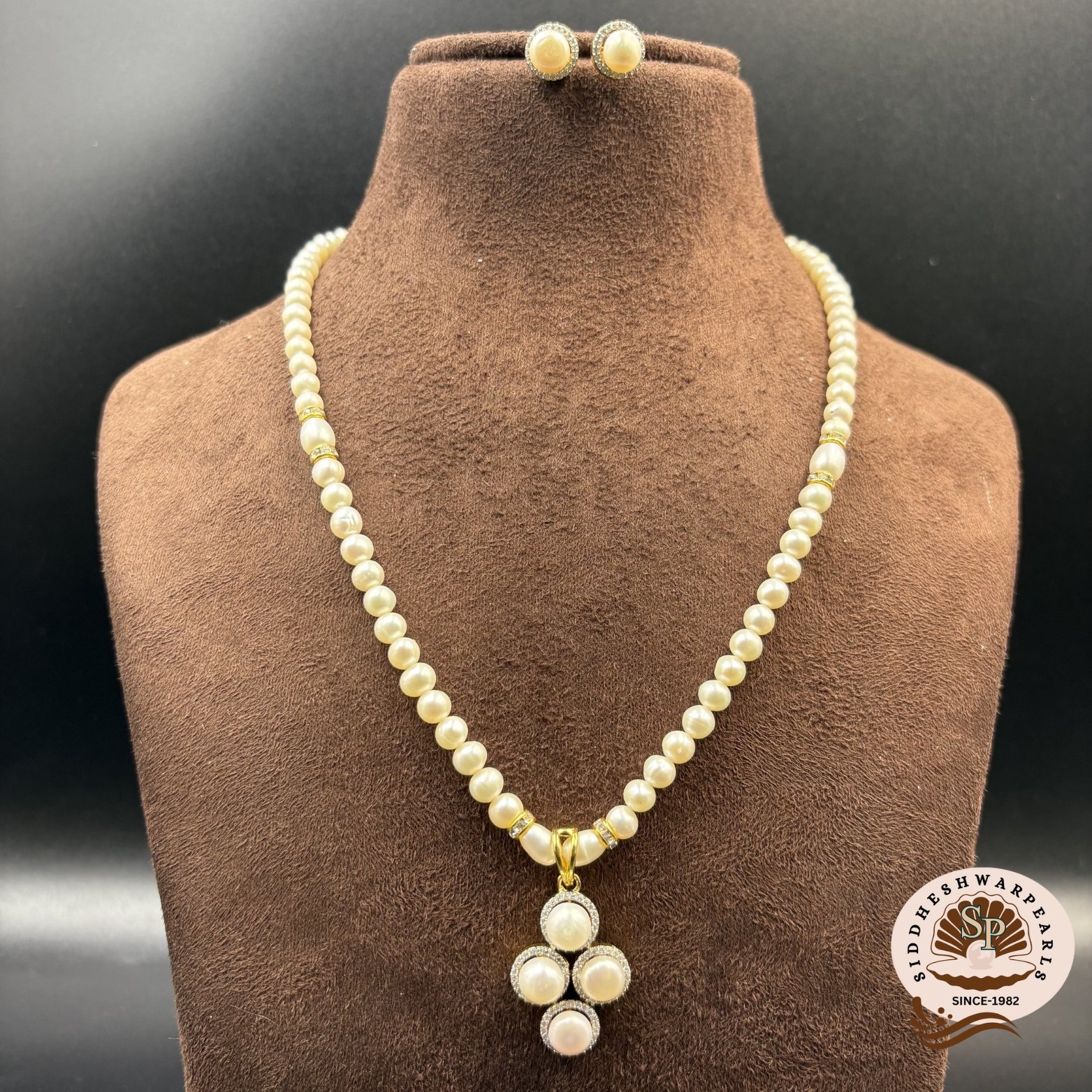 Simple Single Pearl Necklace
