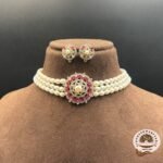 Plain Pearl Choker Necklace