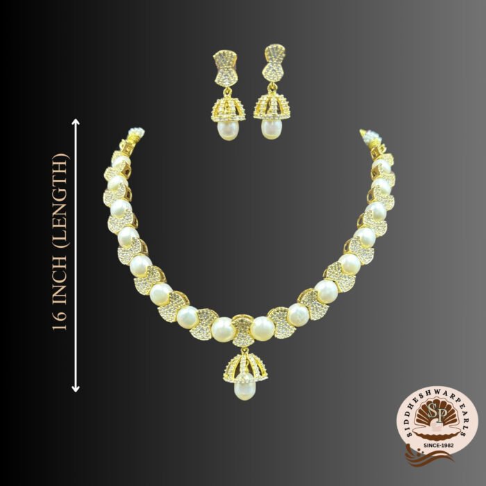 Simple Elegant Pearl Necklace
