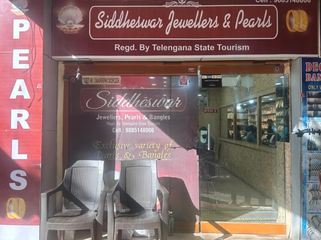 How to Buy Pearls in Charminar