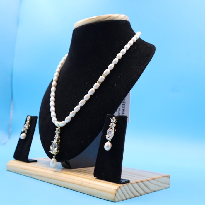 CZ Pendant Oval Pearl Necklace Set - Image 4