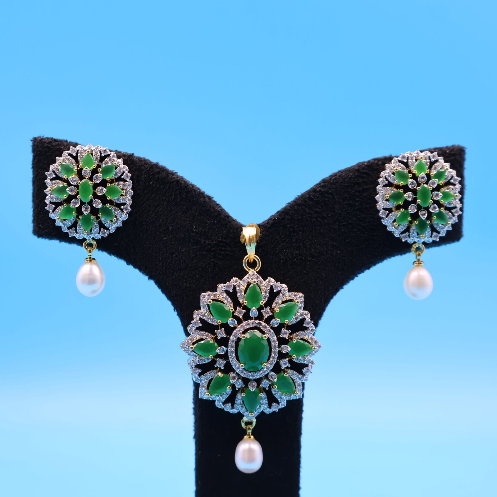 CZ Emerald Pendant Set - Image 2