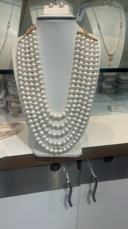 pearl necklace