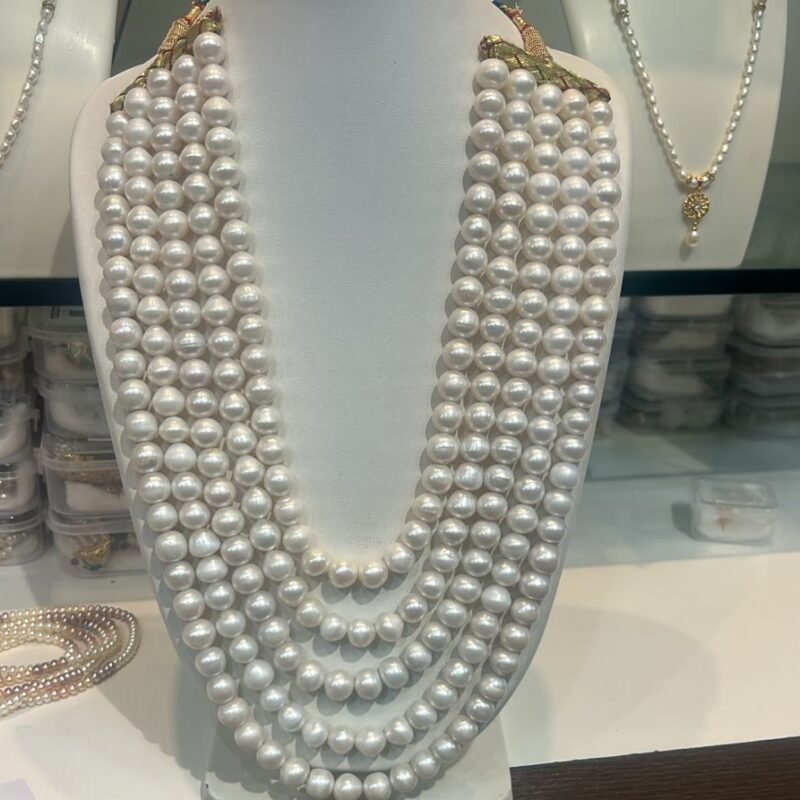 pearl necklace