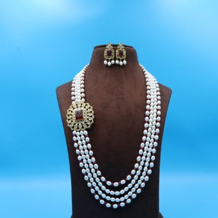 pearl necklace