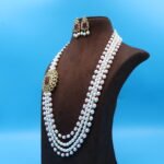 Oval Pearl Side Brooch Pearl Necklace Set - Image 2