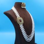 Oval Pearl Side Brooch Pearl Necklace Set - Image 3