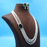 Emerald Pendant Side Brooch Pearl Necklace - Image 4