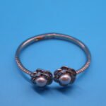 Flower Design Pearl Bracelet - Image 2