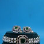 CZ Emerald Button Pearl Choker - Image 4