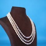 Three Layer Oval Pearl Necklace - Image 4
