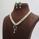 Emerald Pendant Pearl Necklace - Image 2