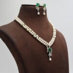 Emerald Pendant Pearl Necklace - Image 3