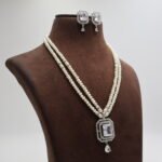 AD Stone Pendant Pearl Necklace - Image 2