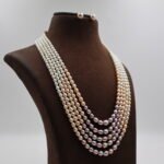 Gradation Pearl Necklace - Image 3