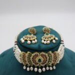 Ruby Emerald Pendant Pearl Choker - Image 4